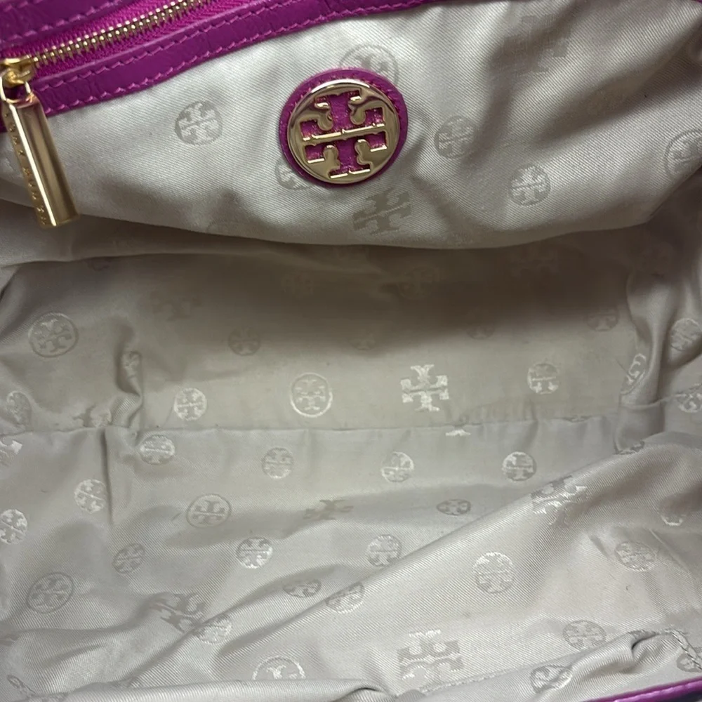 ✨Tory Burch Amanda Leather Tote Bag – Rare Purple – Large Shoulder Tote✨ - Picture 9 of 16